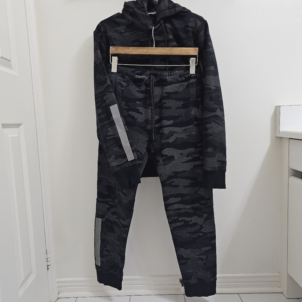 NWOT Sporting Life Men or Unisex Reflective Camo Hoodie Jogger Set Sz Adult S/M